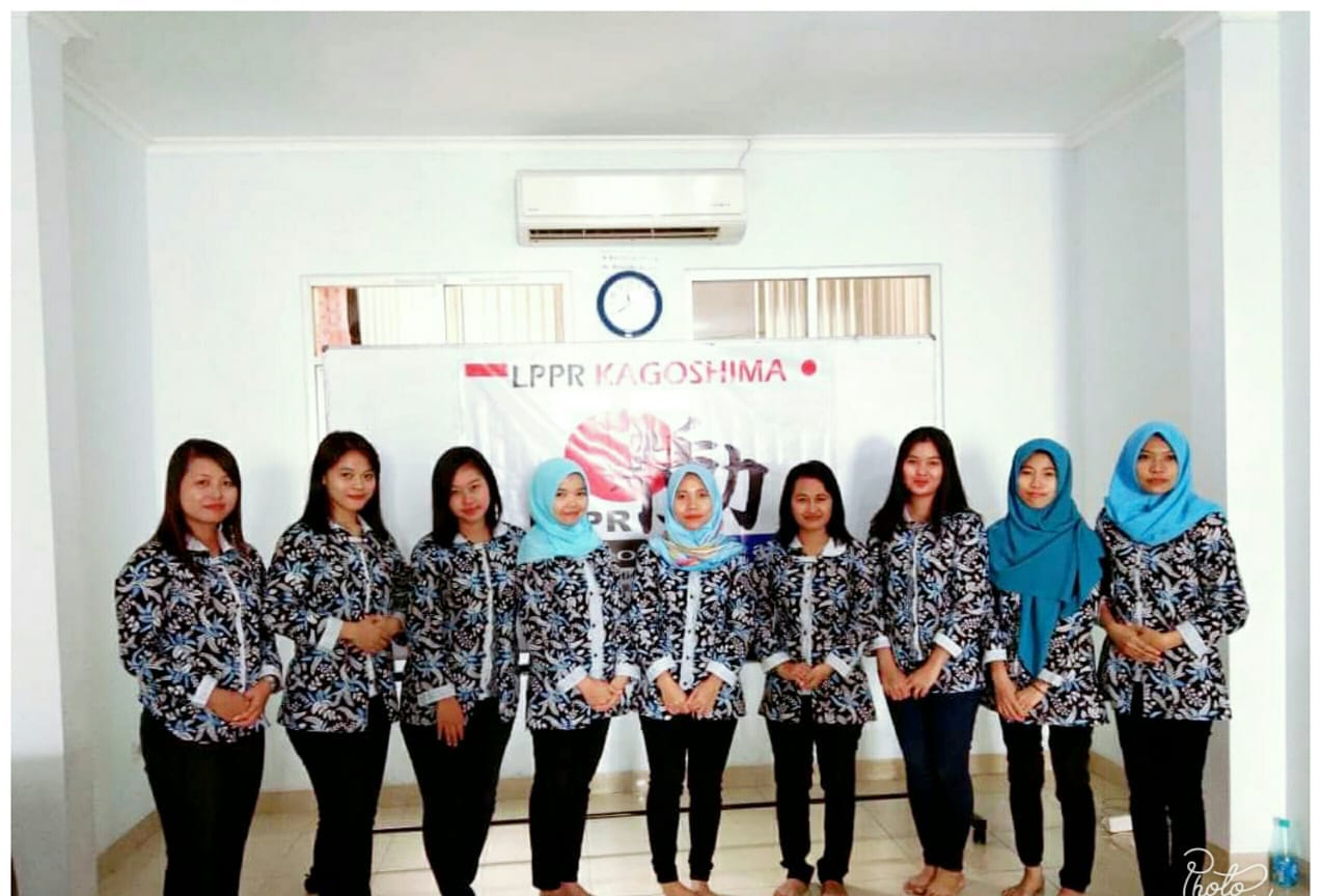Penerbangan Job Perakitan Elektronik